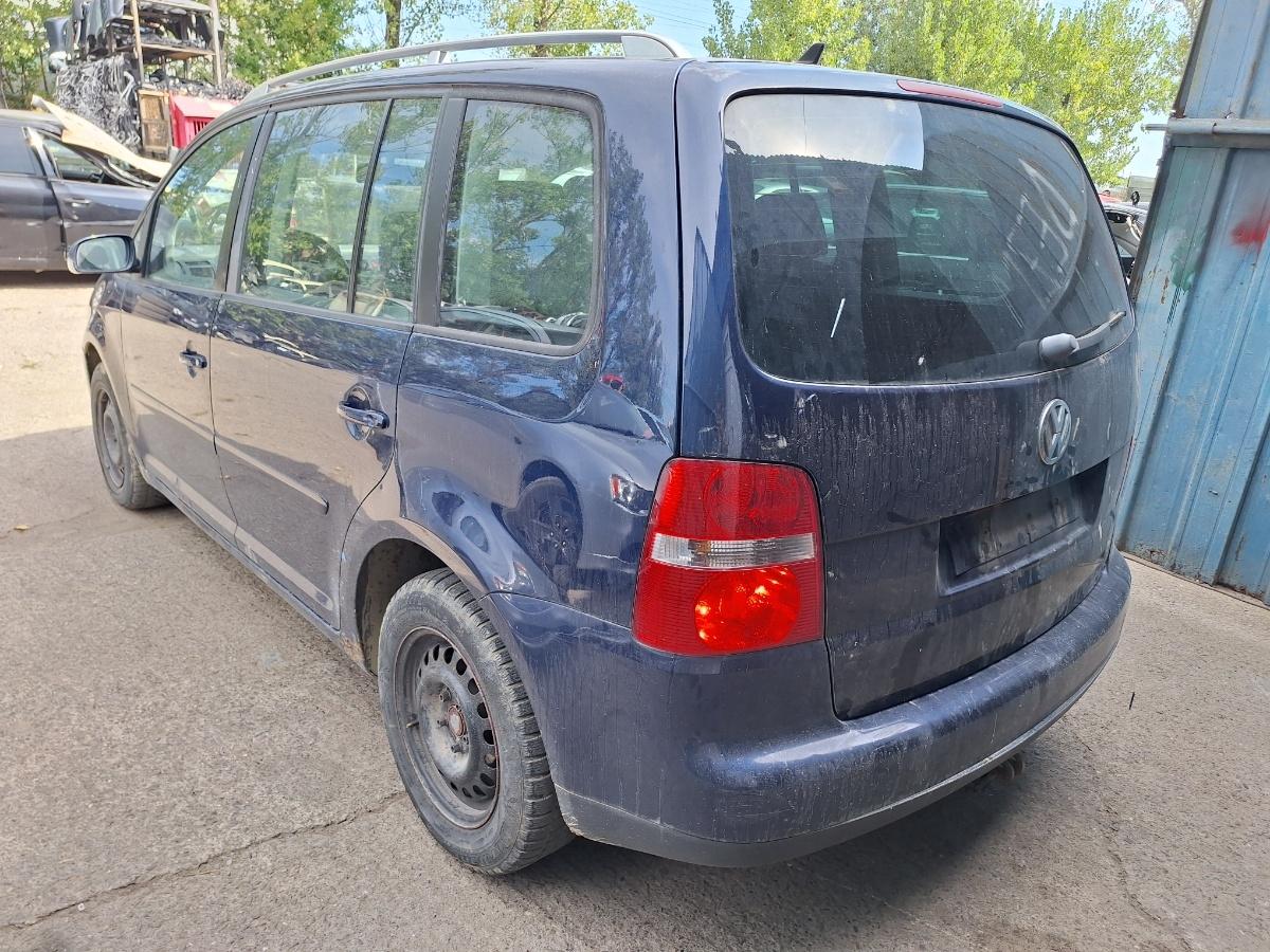 Dezmembrez VOLKSWAGEN TOURAN 1T1, 1T2 2005 1.9 TDI BKC 77KW|105HP