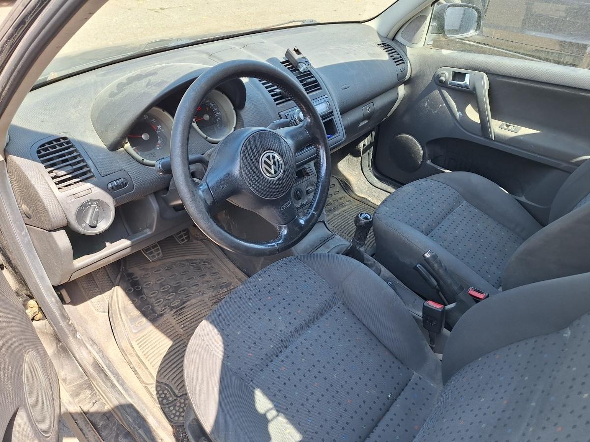 Dezmembrez VOLKSWAGEN POLO 6N2 2001 1.0 AUC 37KW|50HP