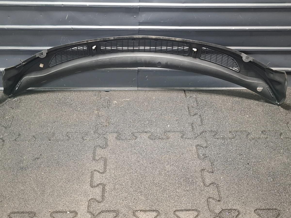 Grila stergatoare SKODA FABIA II 542 2006 - 2014 1.2 1.2 BBM, CHFA 5J1819415D
