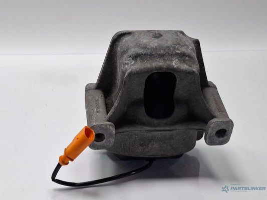 Tampon motor stanga AUDI A4 IV 8K2, B8 2007 - 2015 TDI CAGB, CJCB, CSUB  8R0199381