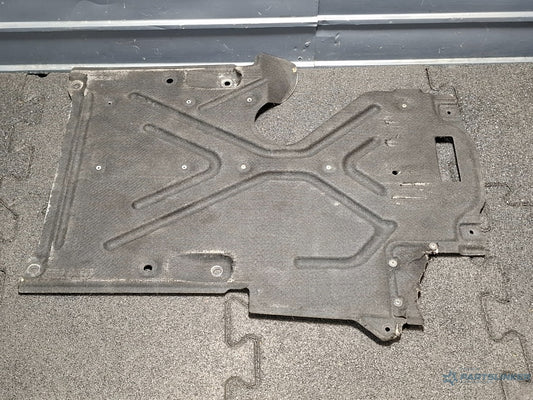 Scut lateral stanga AUDI A4 IV 8K2, B8 2007 - 2015 TDI CAGB, CJCB, CSUB  8K0825209A
