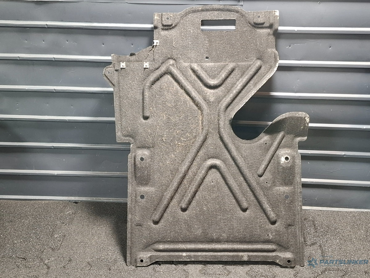 Scut lateral stanga AUDI A4 IV 8K2, B8 2007 - 2015 TDI CAGB, CJCB, CSUB  8K0825209A