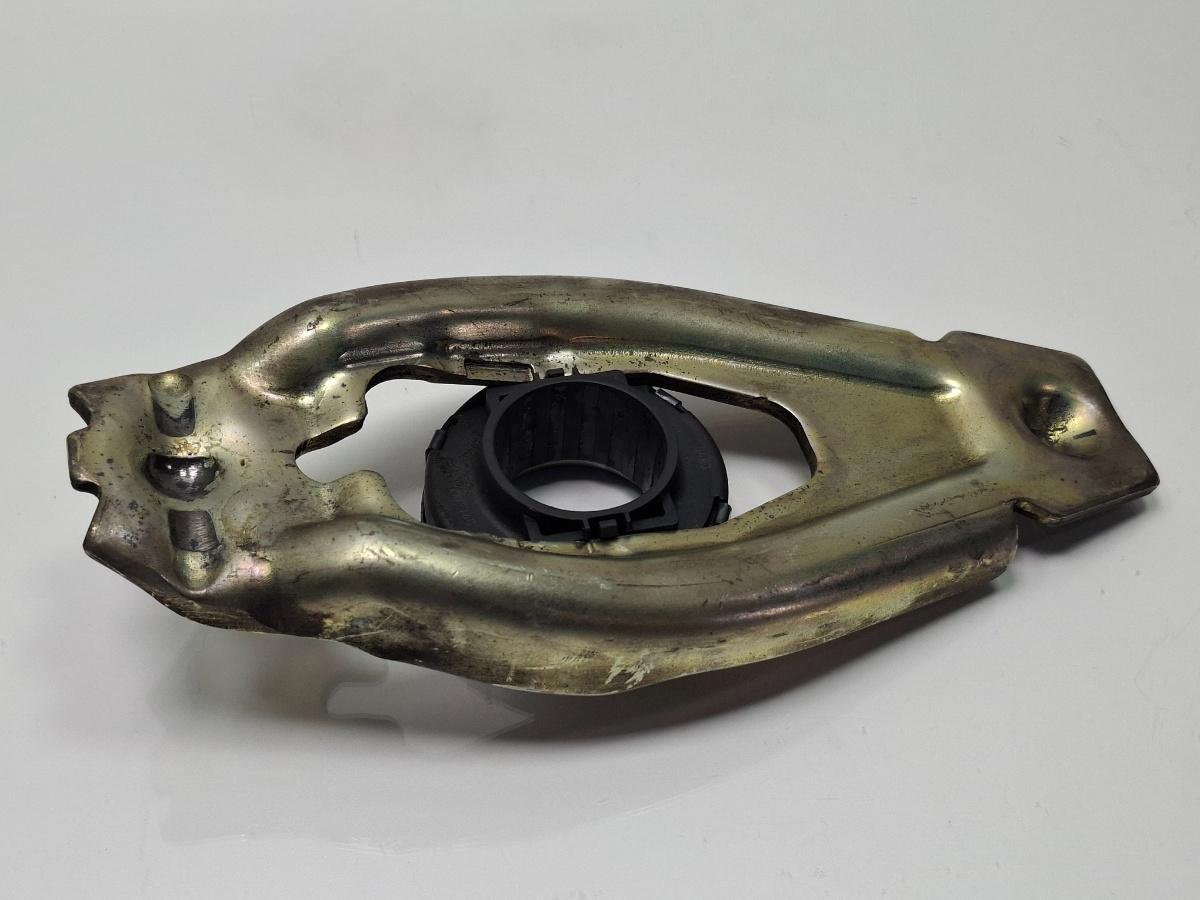 Furca decuplare ambreiaj AUDI A4 IV 8K2, B8 2007 - 2015 TDI CAGB, CJCB, CSUB 0B1141719K