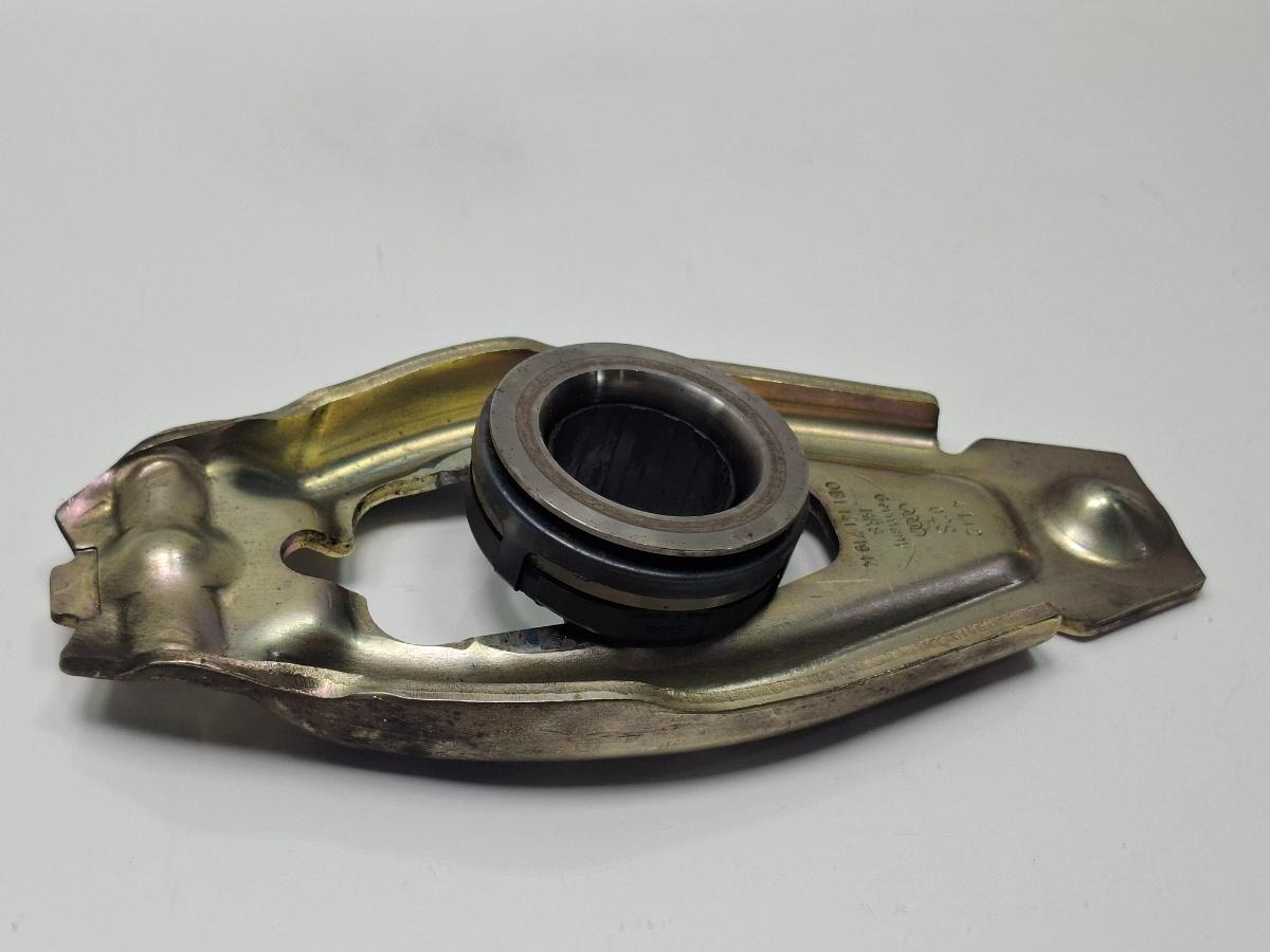 Furca decuplare ambreiaj AUDI A4 IV 8K2, B8 2007 - 2015 TDI CAGB, CJCB, CSUB 0B1141719K