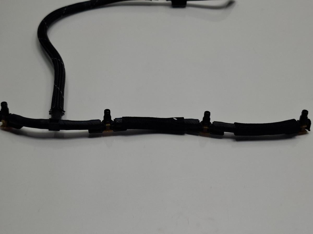 Conducta retur combustibil injectoare AUDI A4 IV 8K2, B8 2007 - 2015 2,0 TDI CJCB 03L130235AE