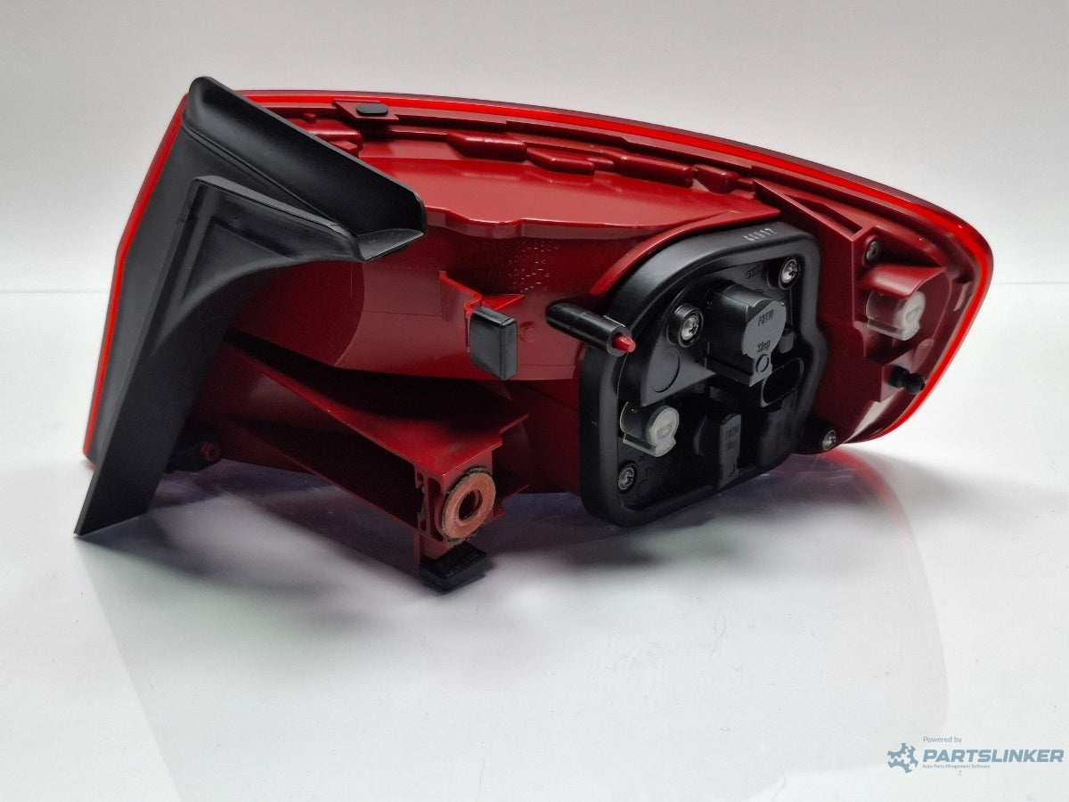 Stop aripa stanga AUDI A4 IV 8K2, B8 2007 - 2015 , 8K5945095AA