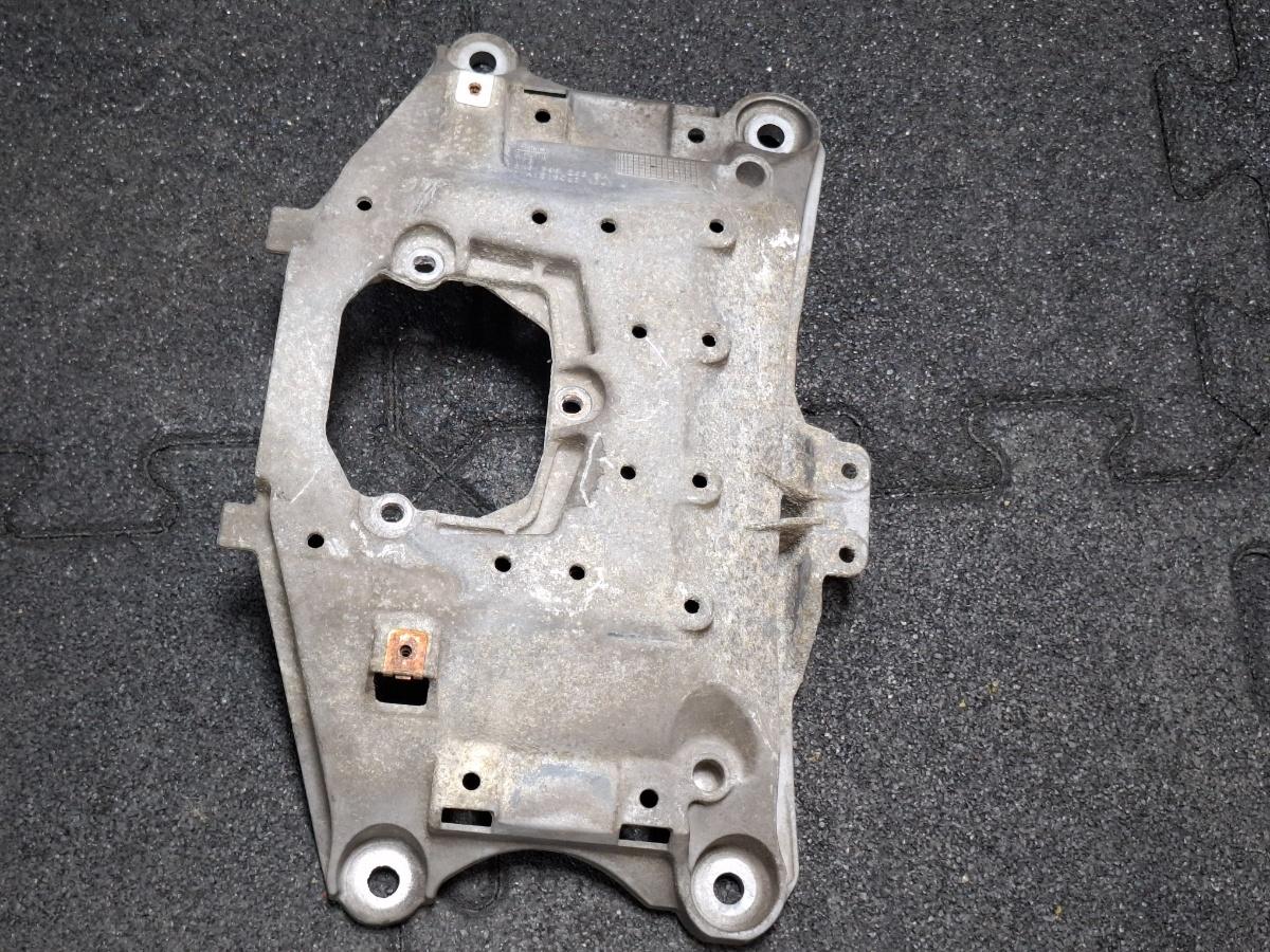 Suport cutie viteze AUDI A4 IV 8K2, B8 2007 - 2015 TDI CAGB, CJCB, CSUB 8K0399263BK