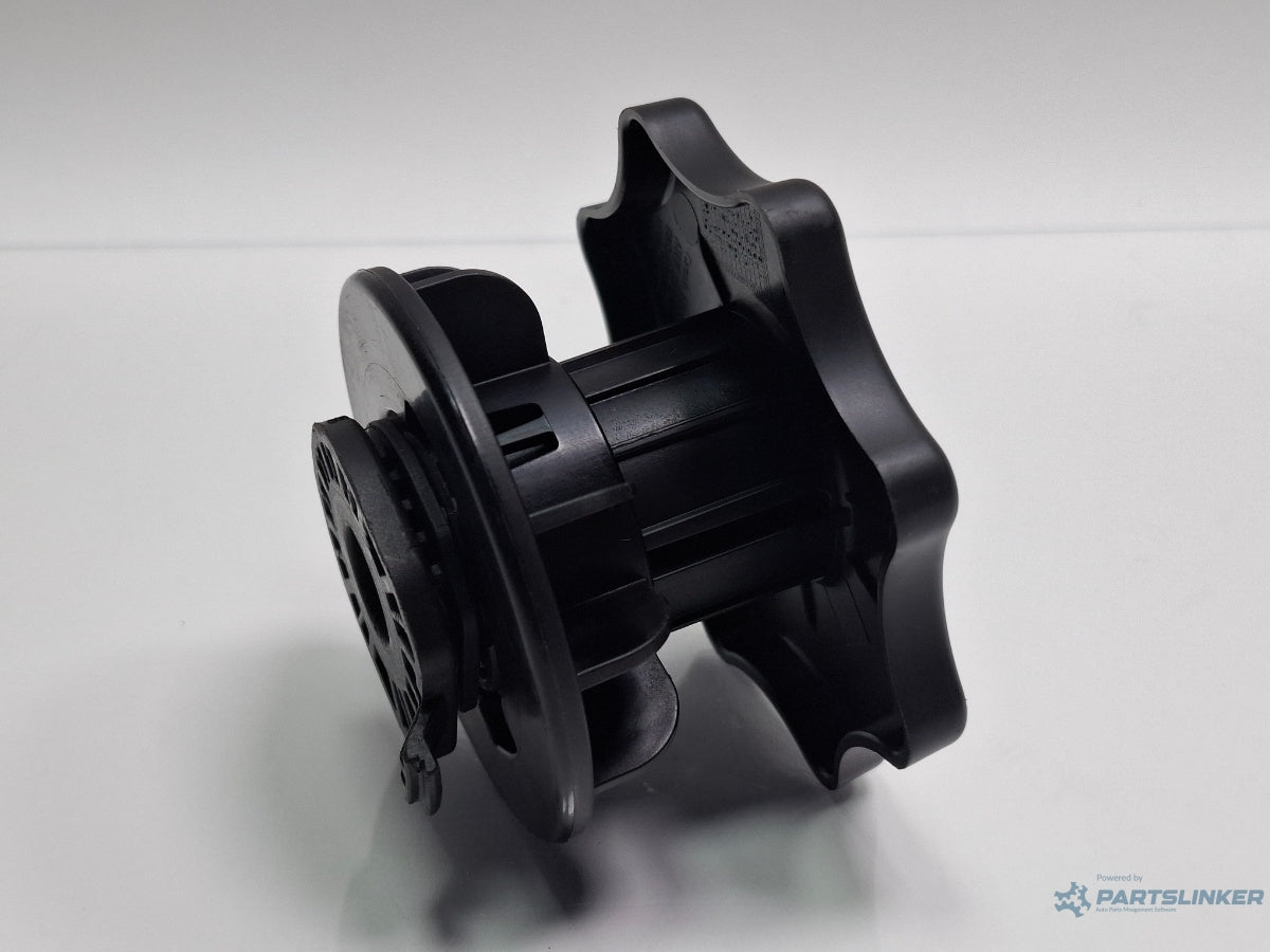 Surub fixare roata rezerva AUDI A4 IV 8K2, B8 2007 - 2015 TDI CAGB, CJCB, CSUB 8K0803899