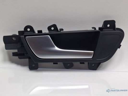 Maner interior usa stanga fata AUDI A4 IV 8K2, B8 2007 - 2015 TDI CAGB, CJCB, CSUB 8K0837019