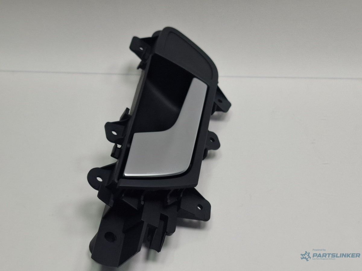 Maner interior usa stanga fata AUDI A4 IV 8K2, B8 2007 - 2015 TDI CAGB, CJCB, CSUB 8K0837019