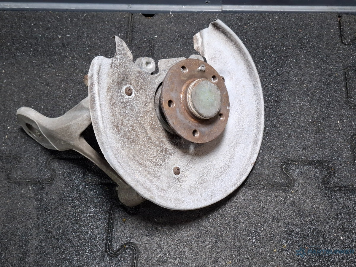 Fuzeta stanga spate AUDI A4 IV 8K2, B8 2007 - 2015 TDI CAGB, CJCB, CSUB 8K0505431AP