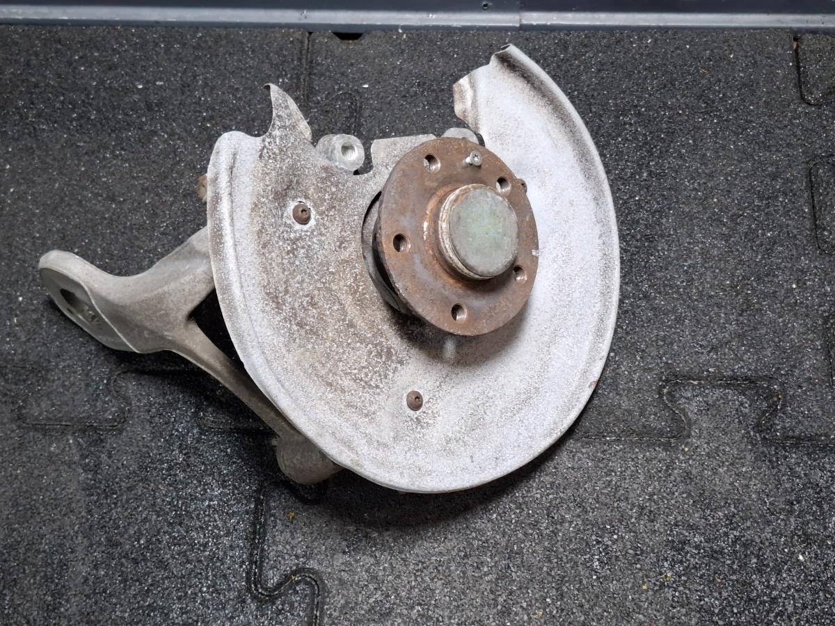 Fuzeta stanga spate AUDI A4 IV 8K2, B8 2007 - 2015 TDI CAGB, CJCB, CSUB 8K0505431AP