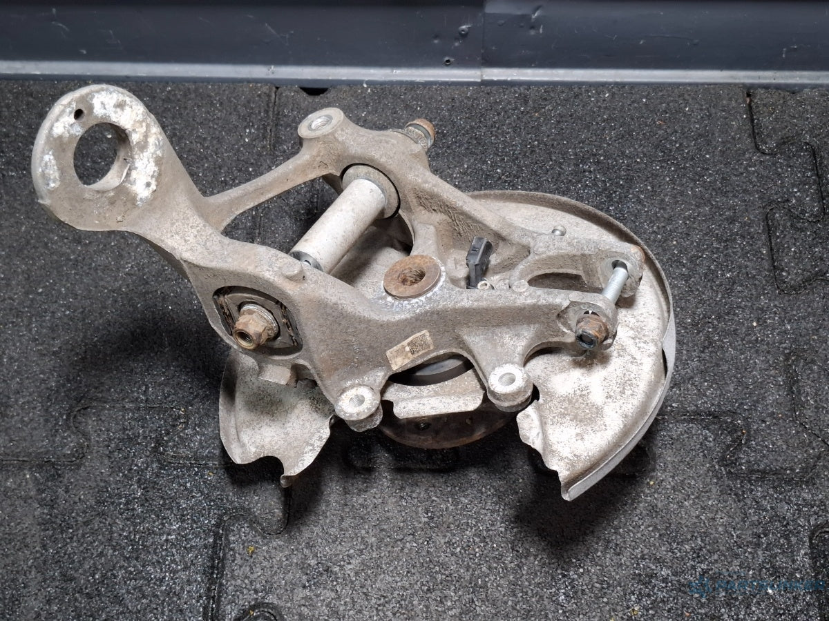 Fuzeta stanga spate AUDI A4 IV 8K2, B8 2007 - 2015 TDI CAGB, CJCB, CSUB 8K0505431AP