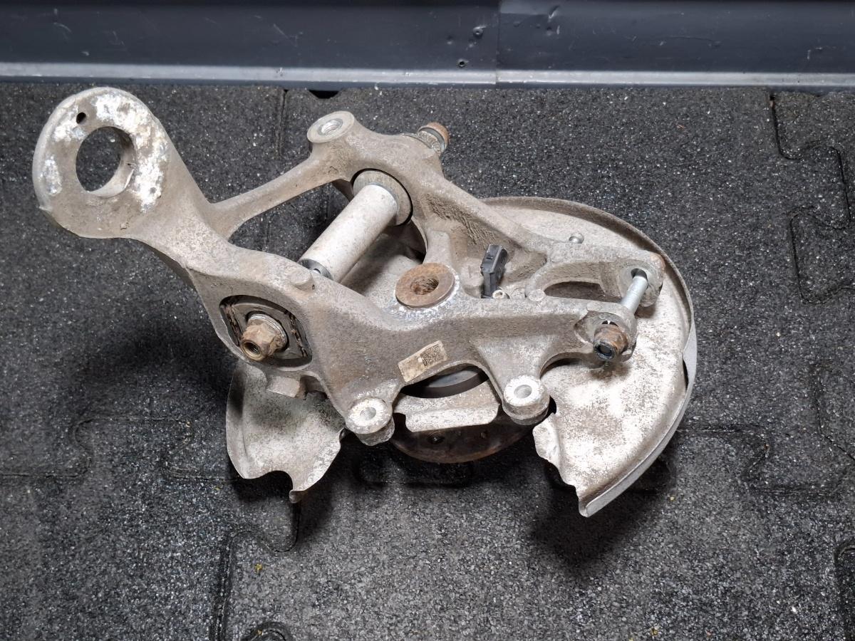 Fuzeta stanga spate AUDI A4 IV 8K2, B8 2007 - 2015 TDI CAGB, CJCB, CSUB 8K0505431AP