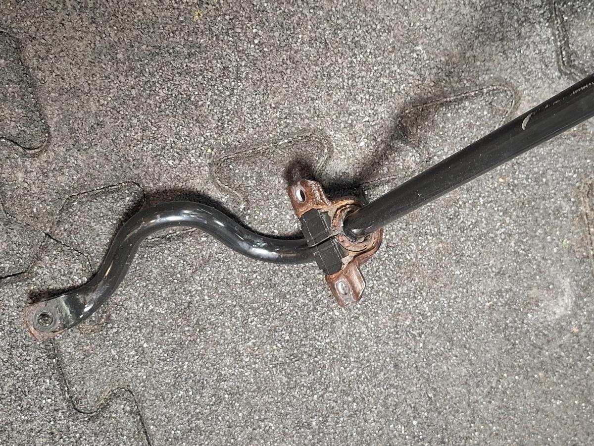 Bara stabilizatoare spate AUDI A4 IV 8K2, B8 2007 - 2015 TDI CAGB, CJCB, CSUB 8K0511305AE