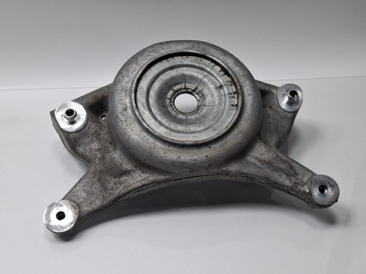 Flansa amortizor stanga fata AUDI A4 IV 8K2, B8 2007 - 2015 TDI CAGB, CJCB, CSUB 8K0412383F