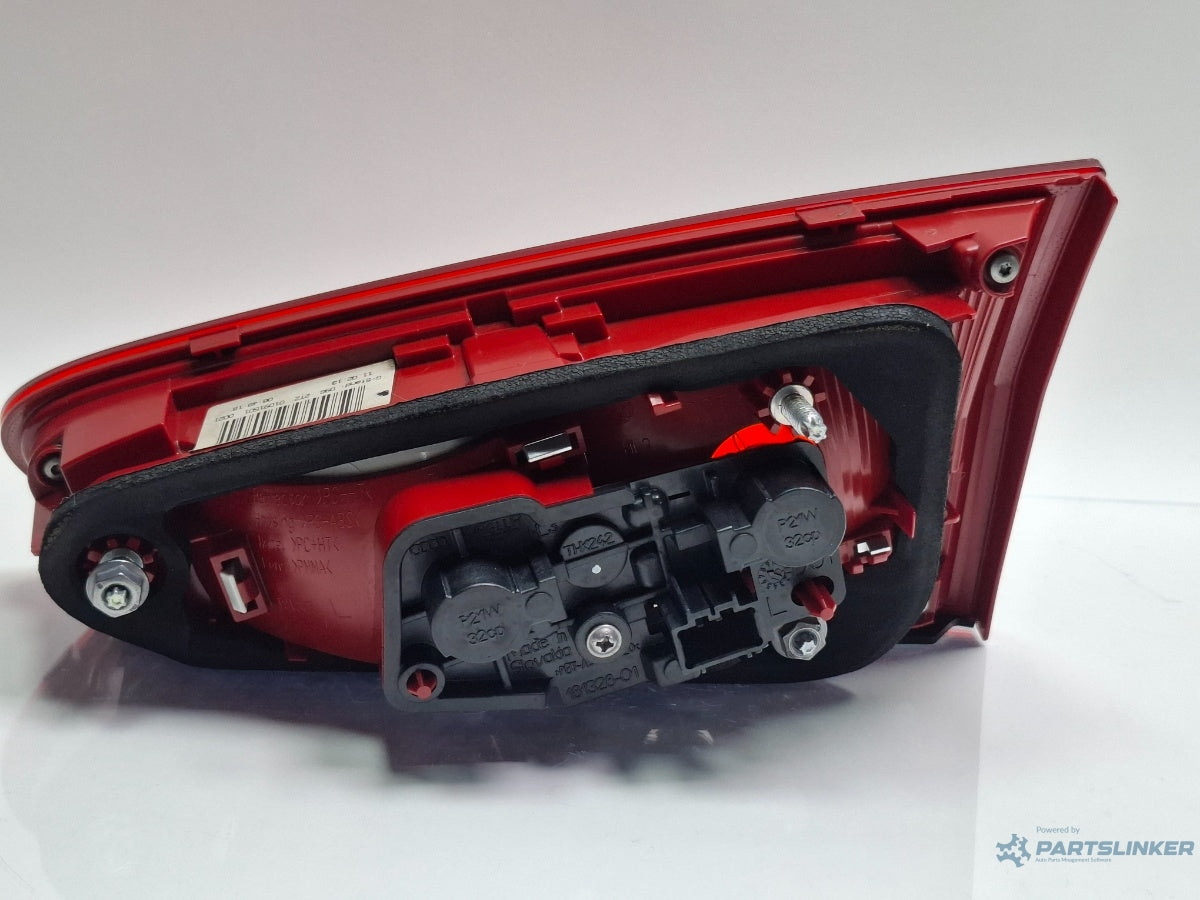 Stop de pe haion stanga AUDI A4 IV 8K2, B8 2007 - 2015 TDI CAGB, CJCB, CSUB 8K5945093AA