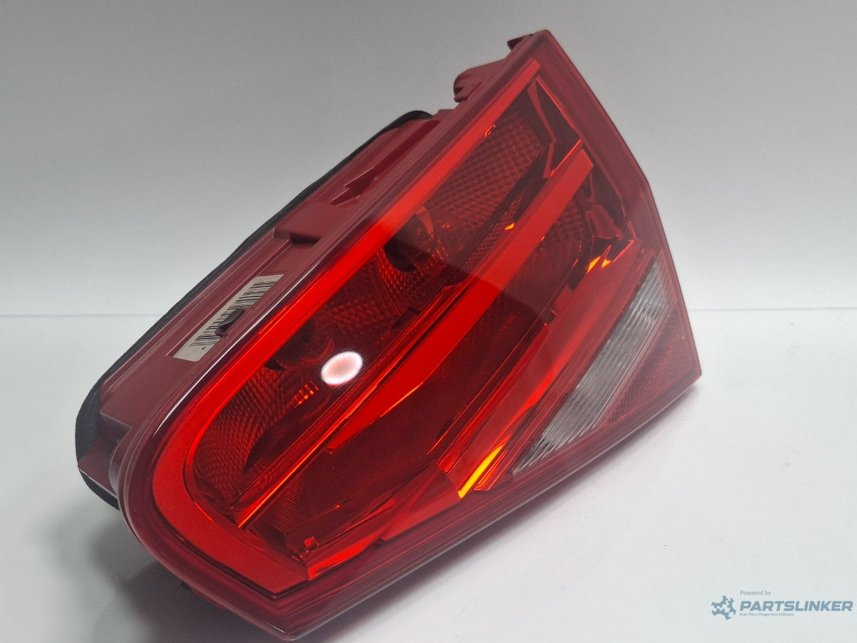 Stop de pe haion dreapta AUDI A4 IV 8K2, B8 2007 - 2015 TDI CAGB, CJCB, CSUB 8K5945094AA