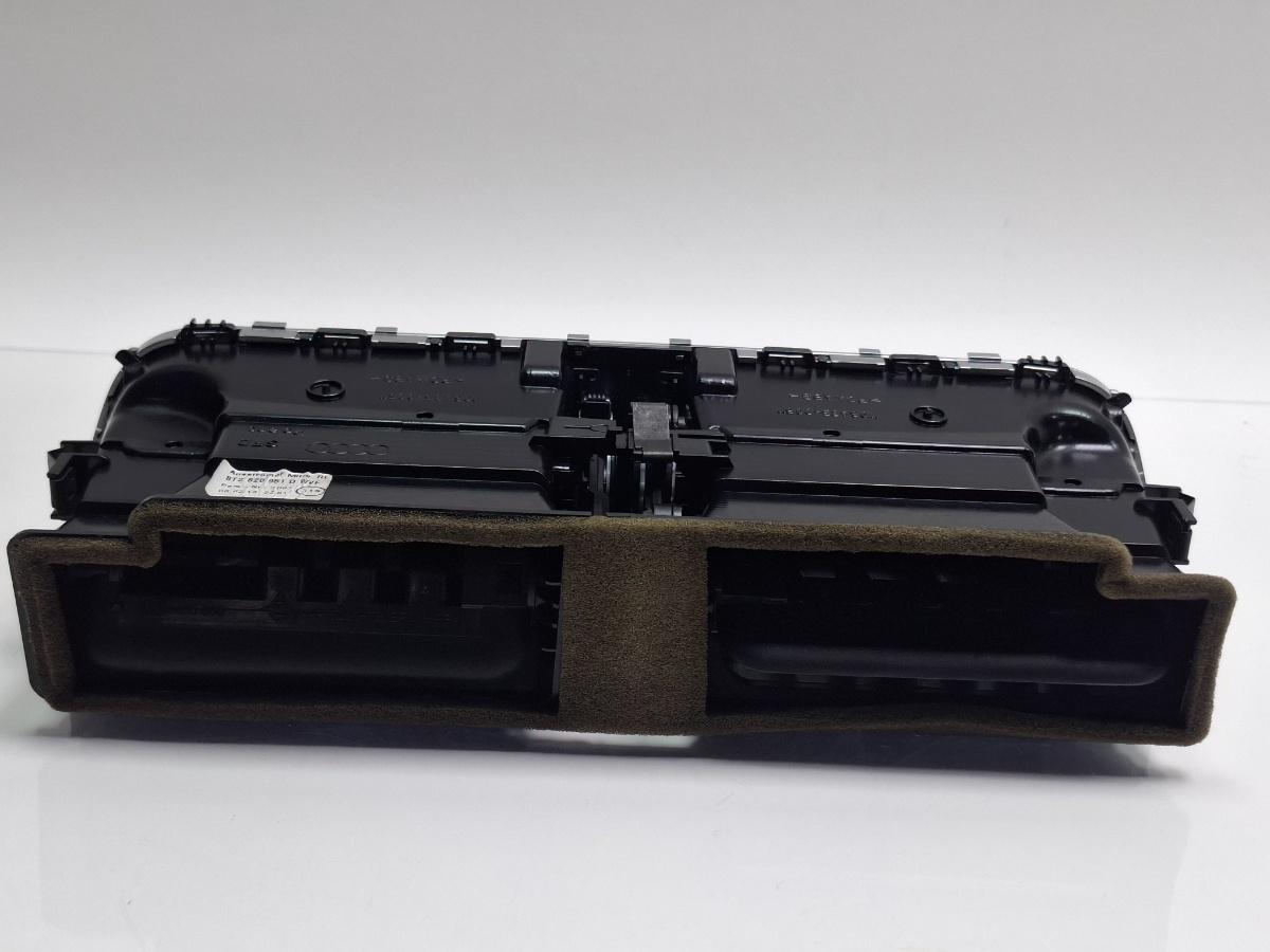 Grila ventilatie bord centrala AUDI A4 IV 8K2, B8 2007 - 2015 TDI CAGB, CJCB, CSUB 8T2820951D