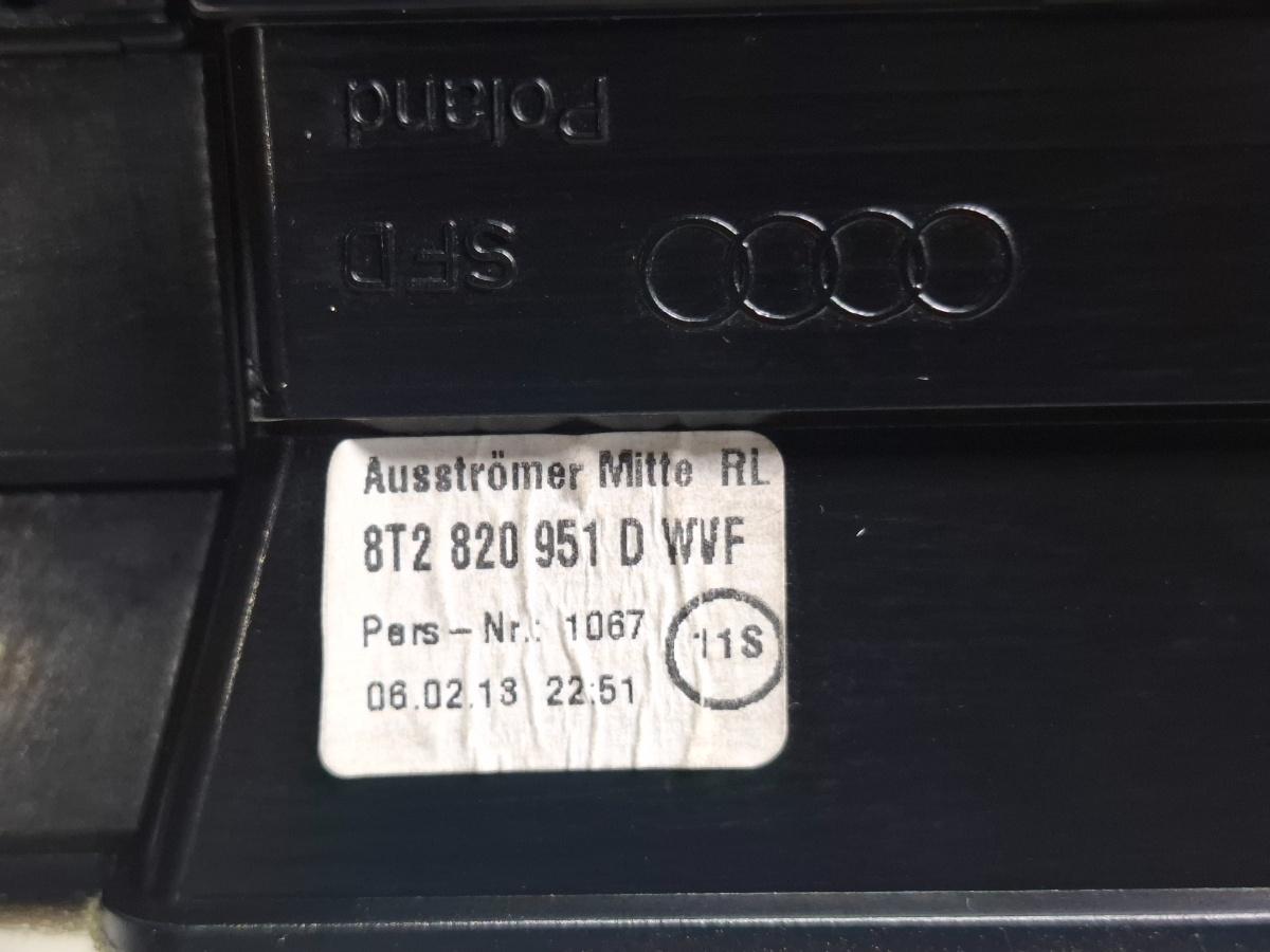 Grila ventilatie bord centrala AUDI A4 IV 8K2, B8 2007 - 2015 TDI CAGB, CJCB, CSUB 8T2820951D