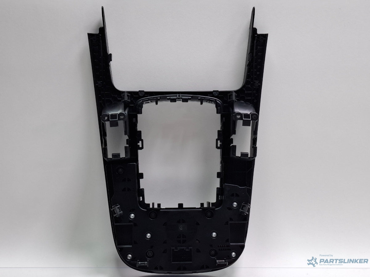 Consola navigatie AUDI A4 IV 8K2, B8 2007 - 2015 TDI CAGB, CJCB, CSUB 8T0919611K