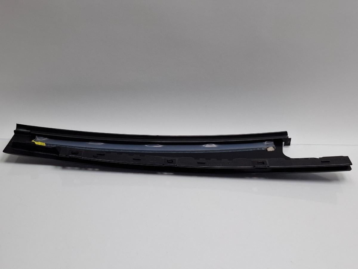 Ornament usa stanga spate AUDI A4 IV 8K2, B8 2007 - 2015 TDI CAGB, CJCB, CSUB 8K0839901Q