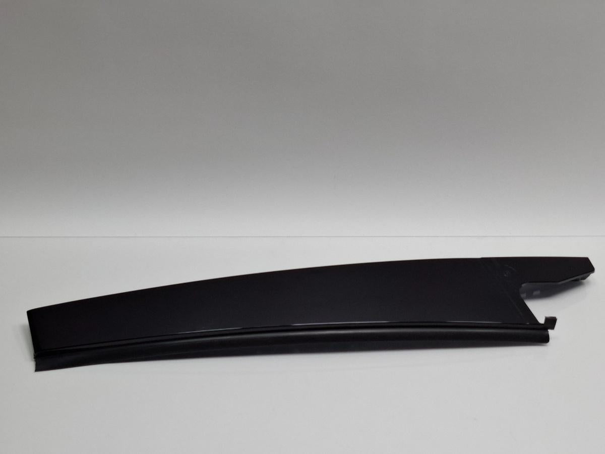Ornament usa stanga spate AUDI A4 IV 8K2, B8 2007 - 2015 TDI CAGB, CJCB, CSUB 8K0839901Q