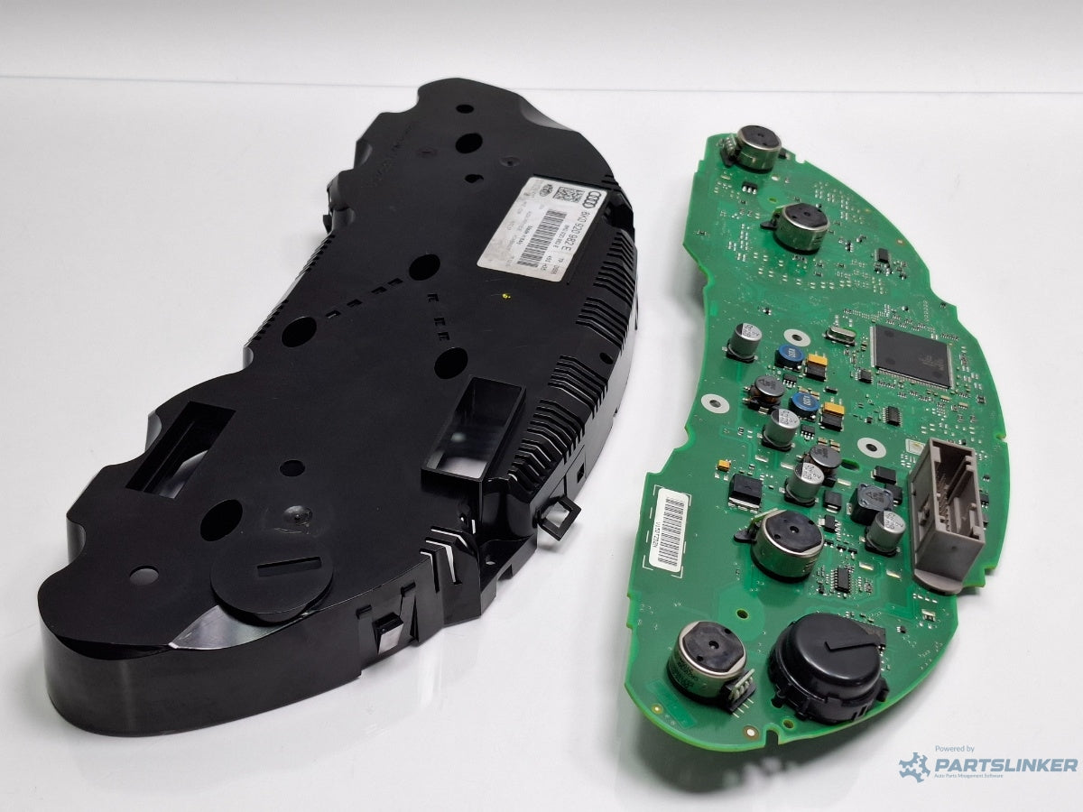 Placa ceasuri bord AUDI A4 IV 8K2, B8 2007 - 2015 TDI CAGB, CJCB, CSUB 8K0920982E