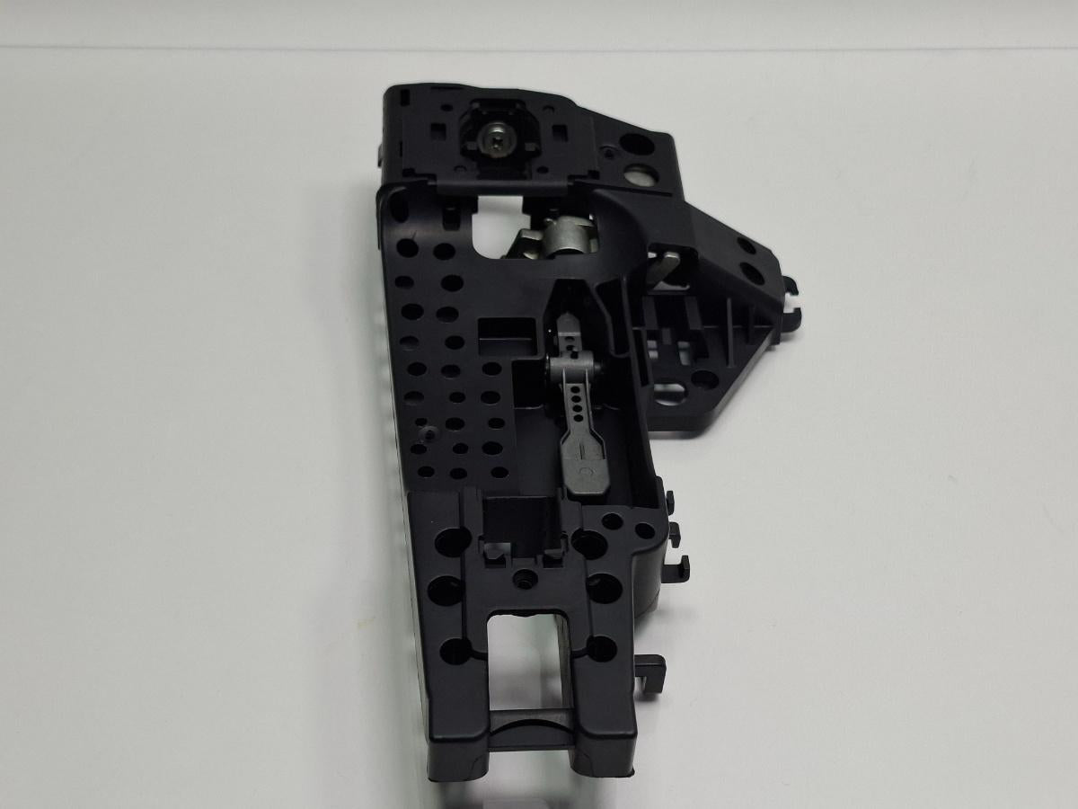 Suport maner usa stanga spate AUDI A4 IV 8K2, B8 2007 - 2015 TDI CAGB, CJCB, CSUB 8T0837885B