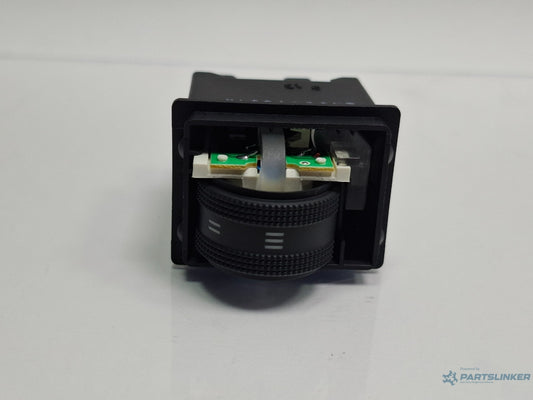 Buton reglaj far AUDI A4 IV 8K2, B8 2007 - 2015 TDI CAGB, CJCB, CSUB 8K0941301A
