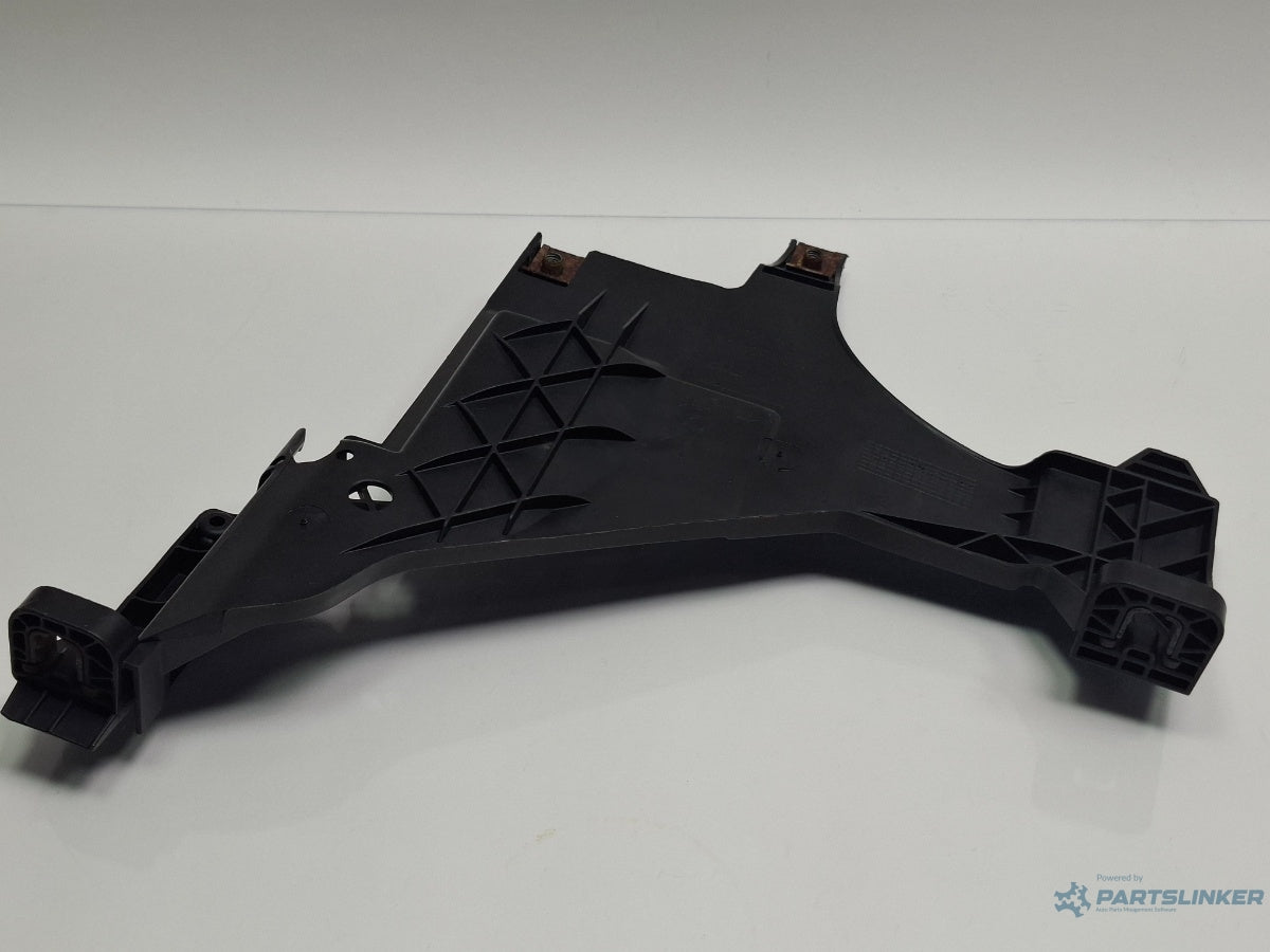 Suport far dreapta fata AUDI A4 IV 8K2, B8 2007 - 2015 TDI CAGB, CJCB, CSUB 1301073054