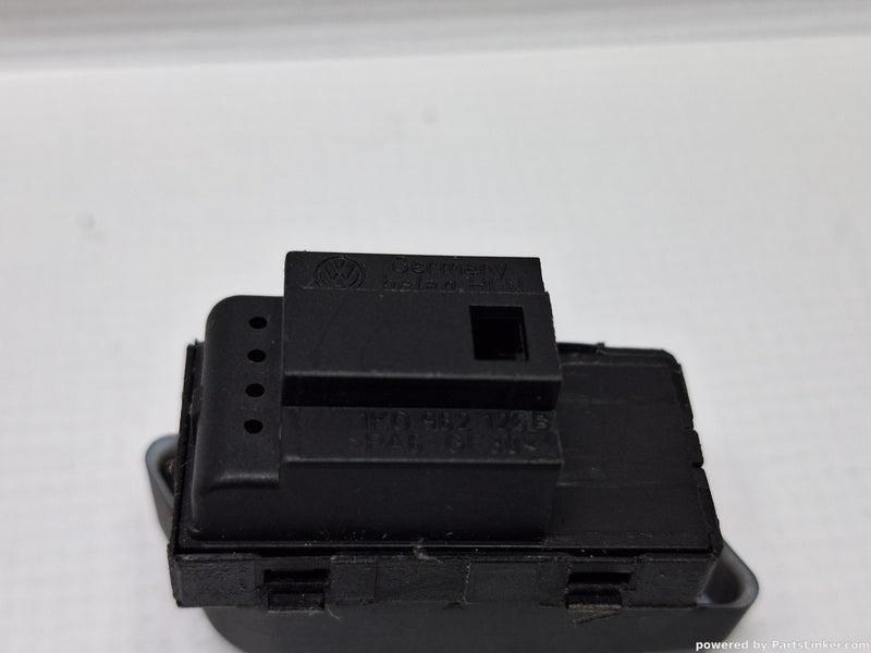 Buton inchidere centralizata VOLKSWAGEN GOLF V 1K1 2003 - 2009 TDI BKC, BLS, BXE 1K0962126B