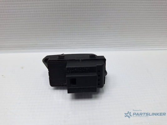 Buton inchidere centralizata VOLKSWAGEN GOLF V 1K1 2003 - 2009 TDI BKC, BLS, BXE 1K0962126B