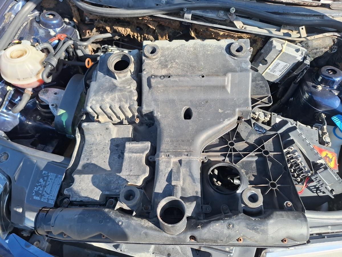 Carcasa filtru de aer SKODA FABIA 6Y2 1999 - 2008 16V AUA, BBY, BKY 036129607AL