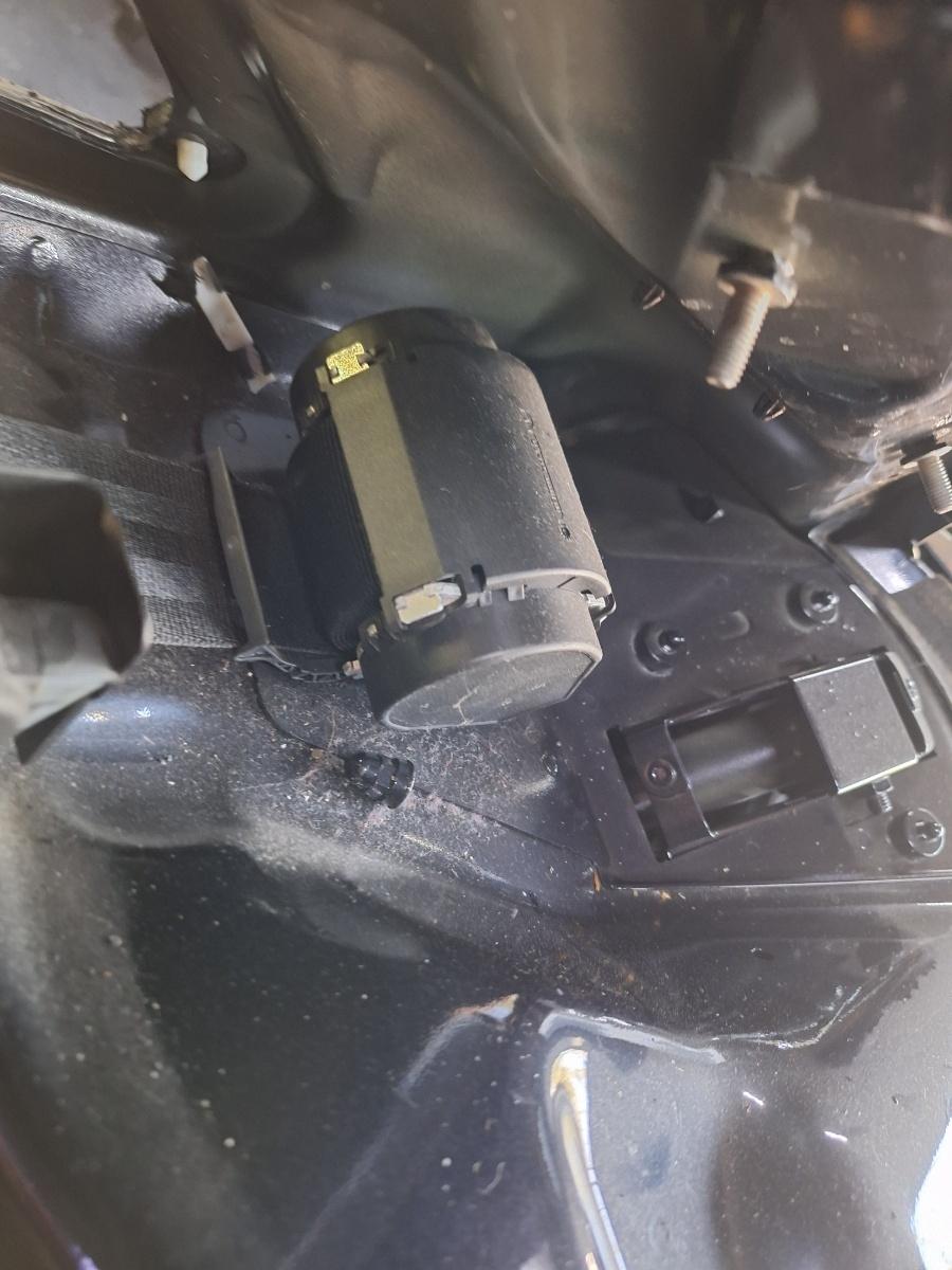 Centura de siguranta spate dreapta AUDI A4 IV 8K2, B8 2007 - 2015 TDI CAGB, CJCB, CSUB