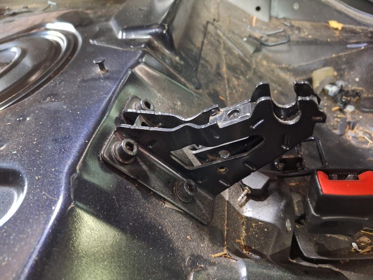 Suport  bancheta spate AUDI A4 IV 8K2, B8 2007 - 2015 TDI CAGB, CJCB, CSUB