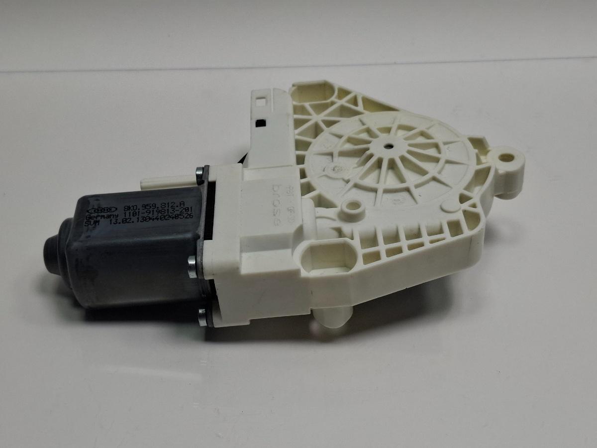 Motoras macara dreapta spate AUDI A4 IV 8K2, B8 2007 - 2015 TDI CAGB, CJCB, CSUB 8K0959812A