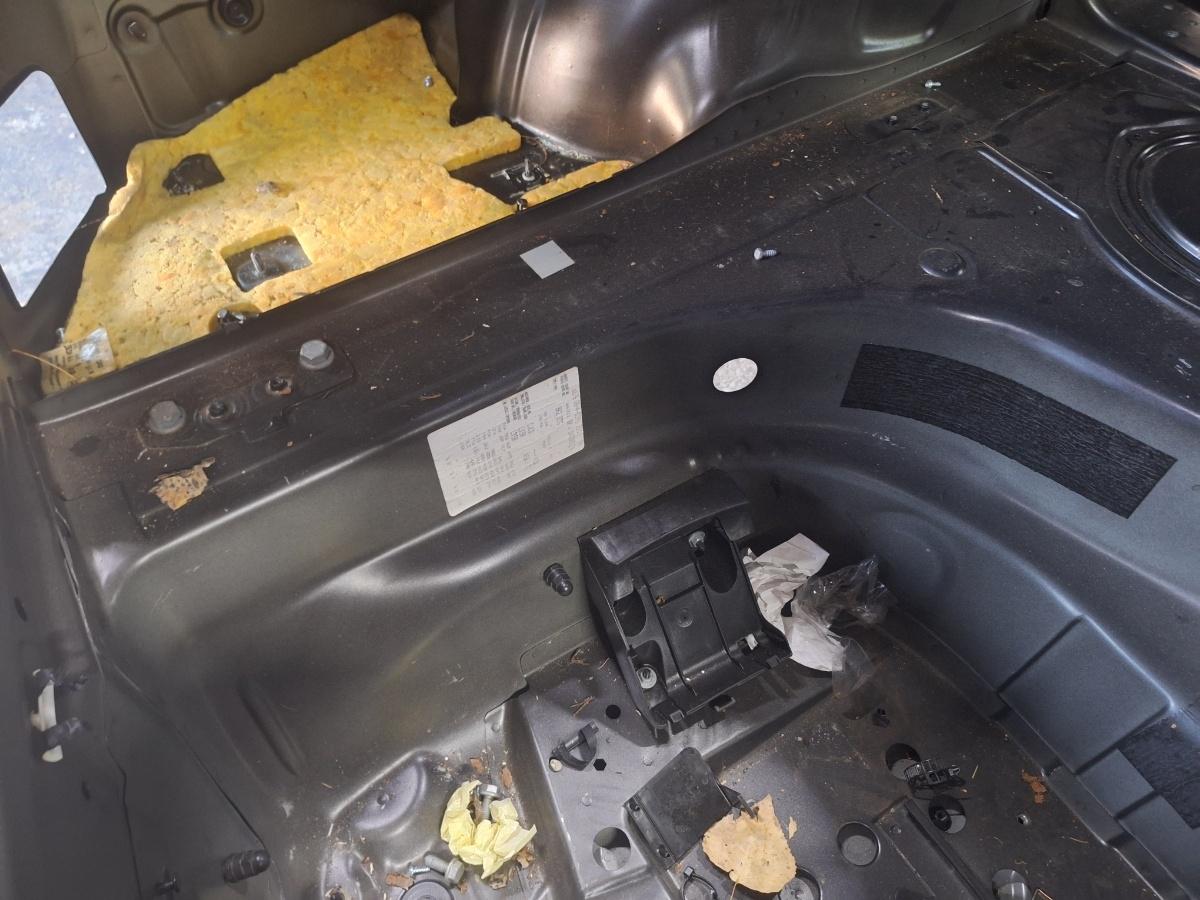 Panou suport roata de rezerva AUDI A4 IV 8K2, B8 2007 - 2015 TDI CAGB, CJCB, CSUB