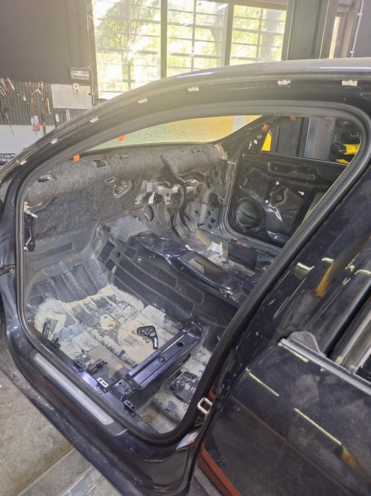 Cheder portiera fata stanga AUDI A4 IV 8K2, B8 2007 - 2015 TDI CAGB, CJCB, CSUB