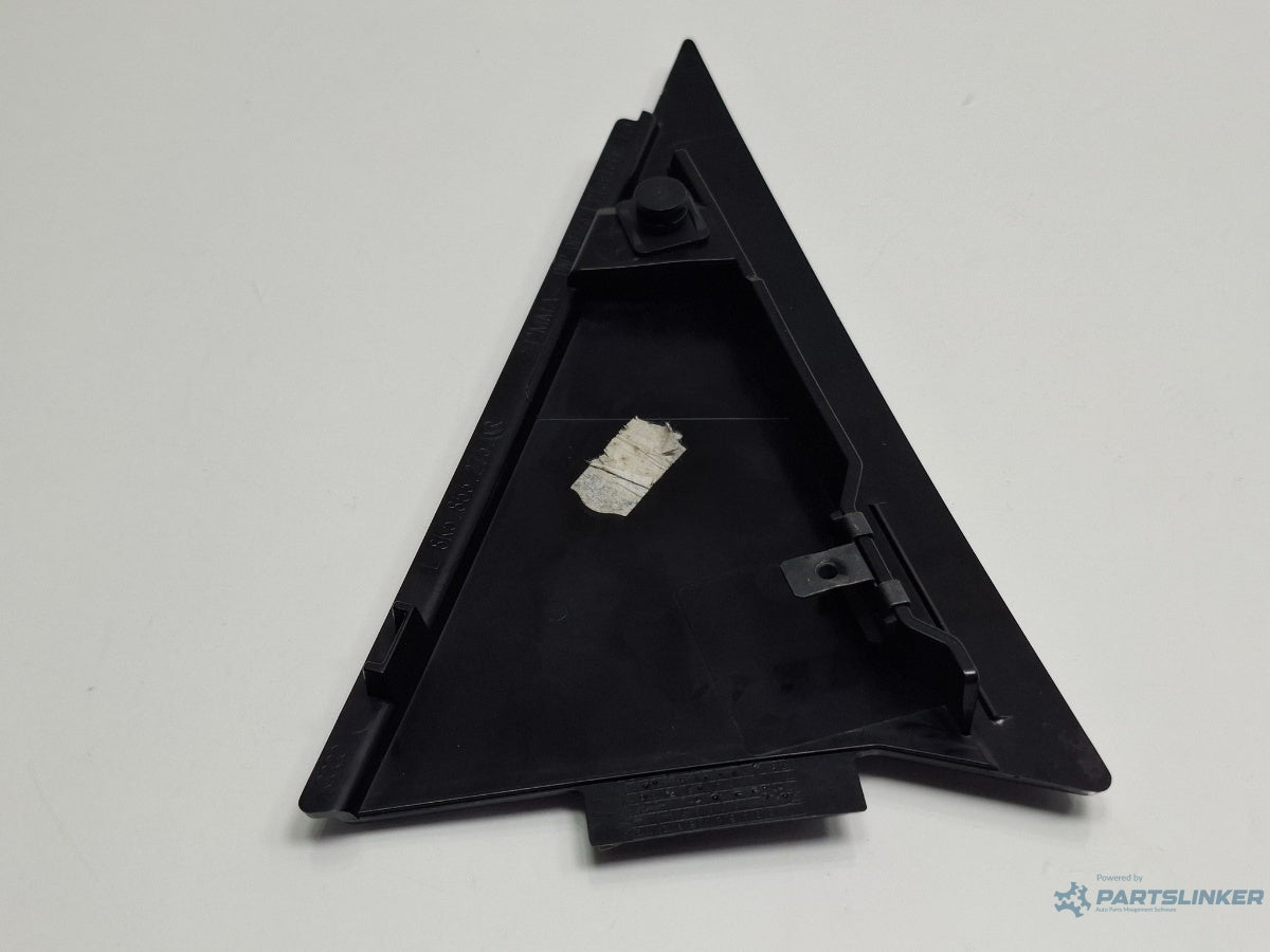 Ornament geam stanga spate AUDI A4 IV 8K2, B8 2007 - 2015 TDI CAGB, CJCB, CSUB 8K5853273Q