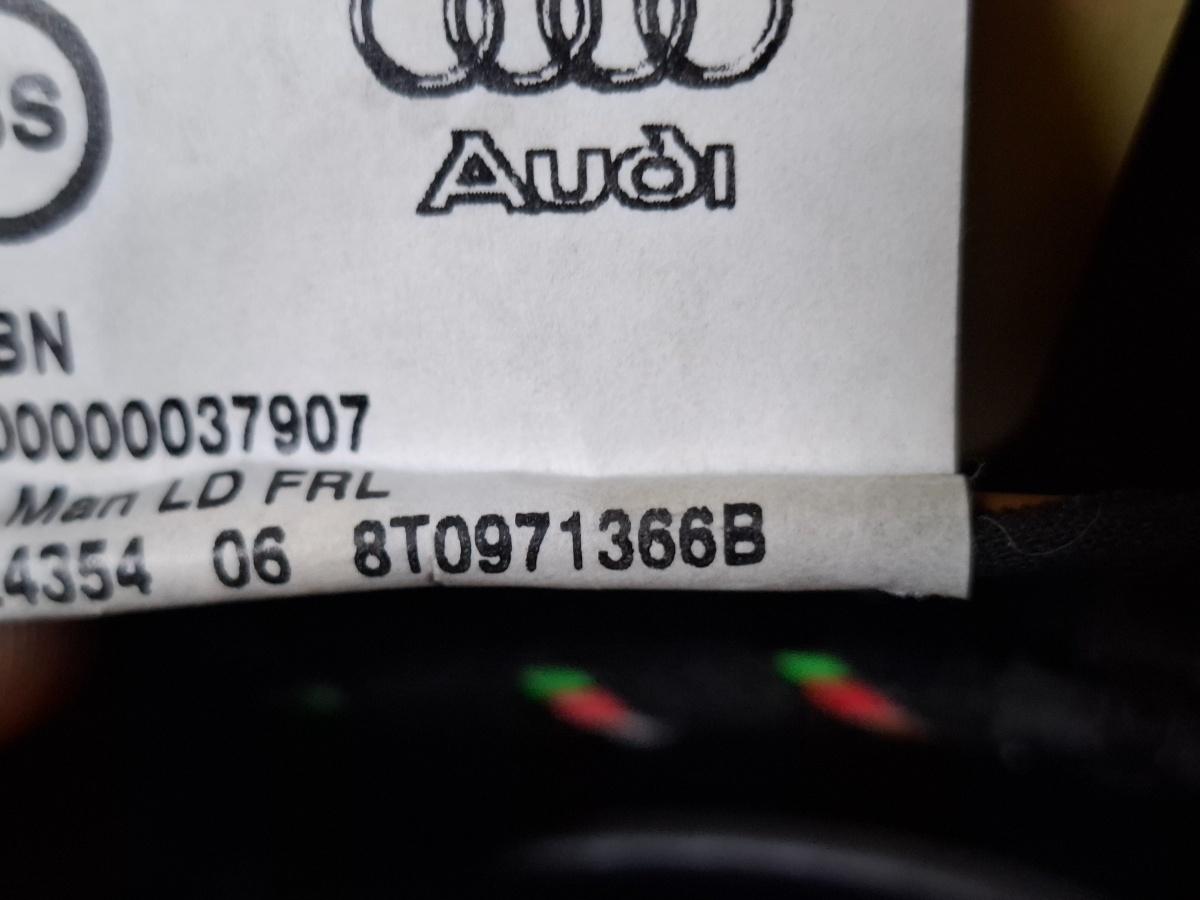 Scaun dreapta AUDI A4 IV Avant 8K5, B8 2007 - 2015 TDI CAGA, CJCA, CMEA, CMFA 8K0881806