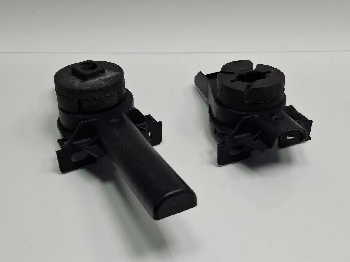 Suporti radiator AUDI A4 IV 8K2, B8 2007 - 2015 TDI CAGB, CJCB, CSUB 8K0805201