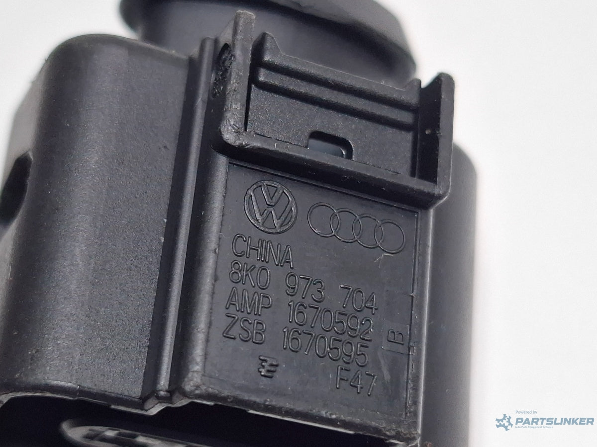 Mufa conector 4 pini dreapta fata AUDI A4 IV 8K2, B8 2007 - 2015 TDI CAGB, CJCB, CSUB 8K0973704