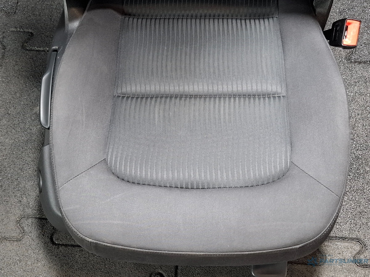 Scaun cu incalzire dreapta fata AUDI A4 IV Avant 8K5, B8 2007 - 2015 TDI CJCD, CMFB, CSUA 8K0881806R