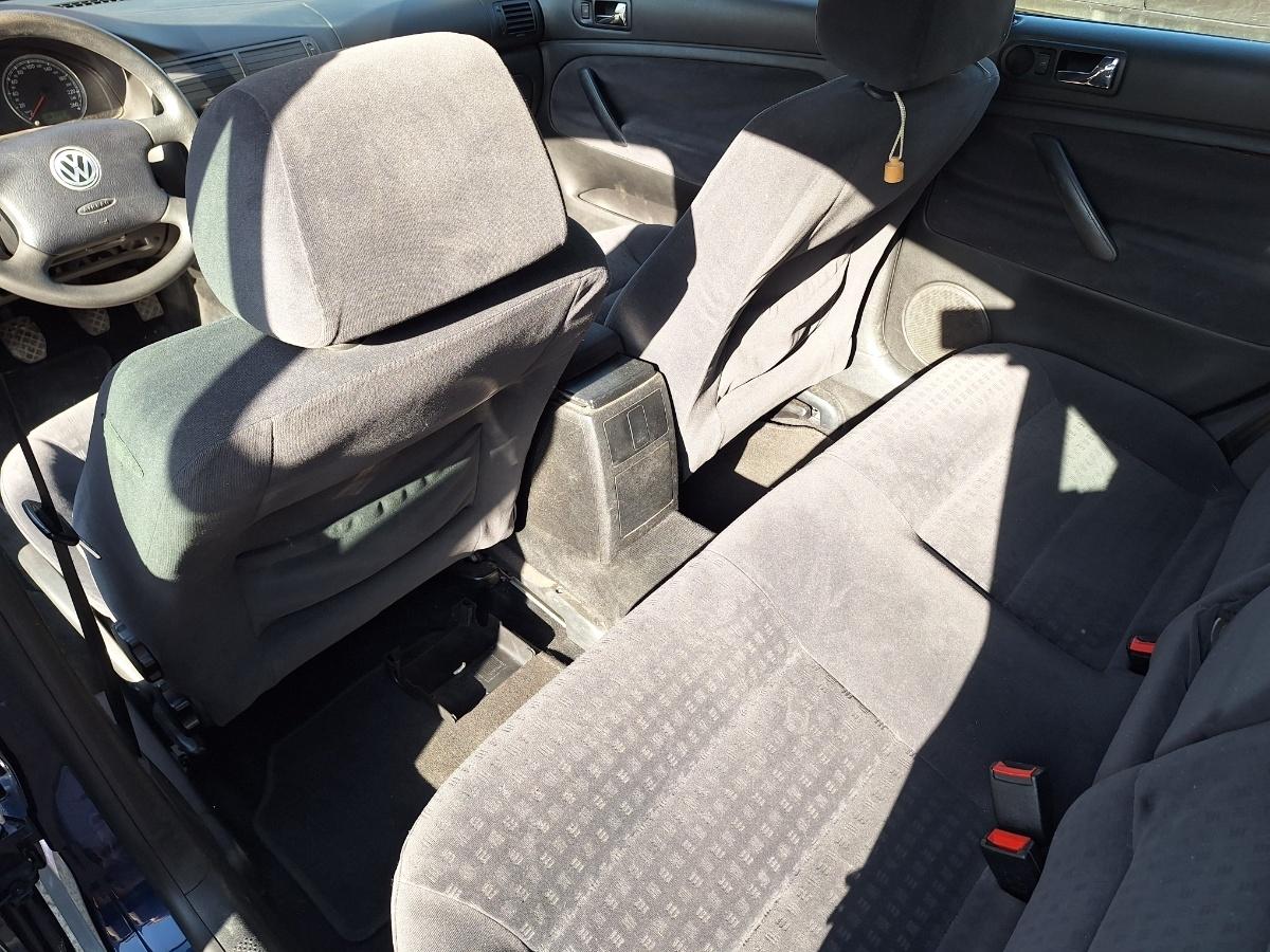Dezmembrez VOLKSWAGEN PASSAT 3B3 2000 1.9 TDI AWX 96KW|130HP
