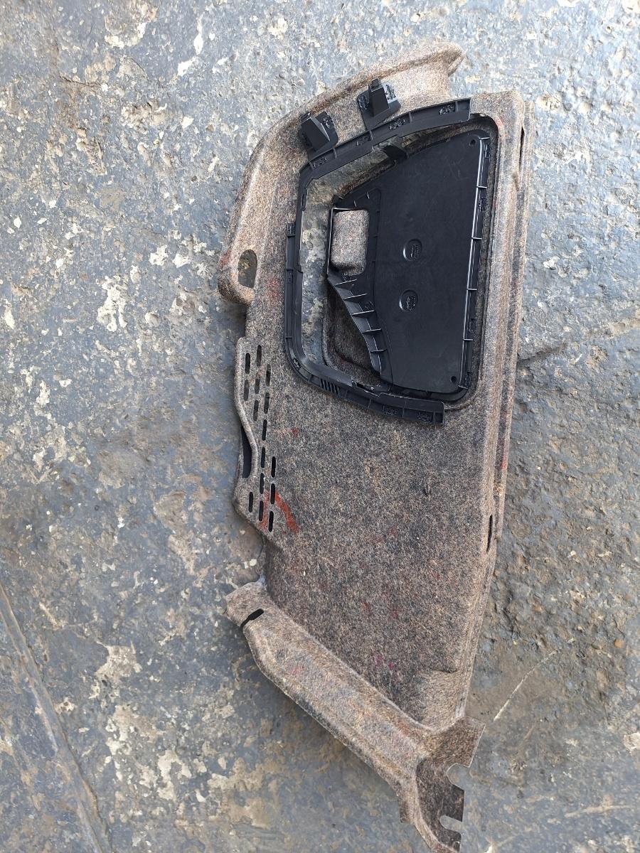 Panou capitonaj lateral portbagaj stanga AUDI A4 IV 8K2, B8 2007 - 2015 TDI CAGB, CJCB, CSUB