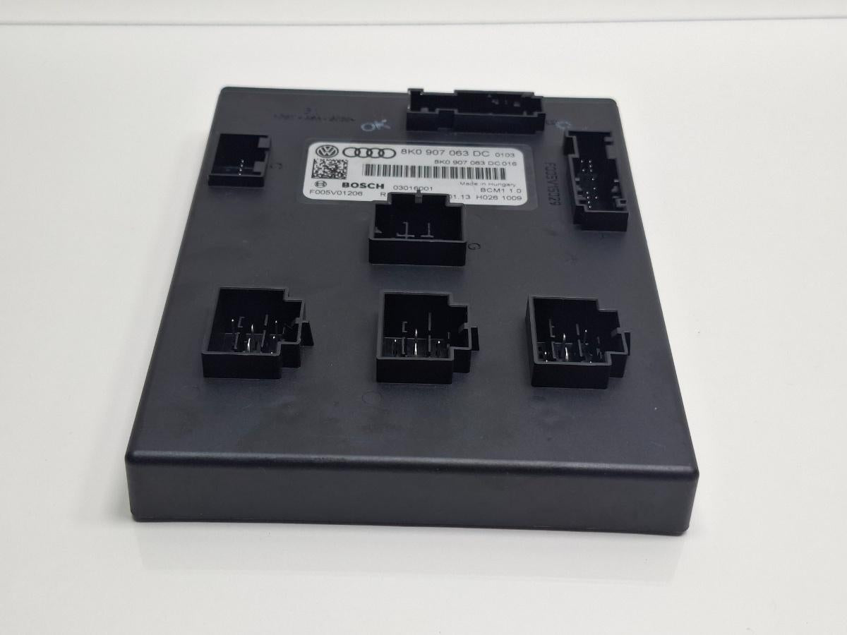 Modul confort AUDI A4 IV 8K2, B8 2007 - 2015 TDI CAGB, CJCB, CSUB BOSCH 03016001 8K0907063DC