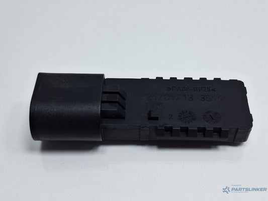 Senzor pedala ambreiaj AUDI A4 IV 8K2, B8 2007 - 2015 TDI CAGB, CJCB, CSUB 8K0907658D