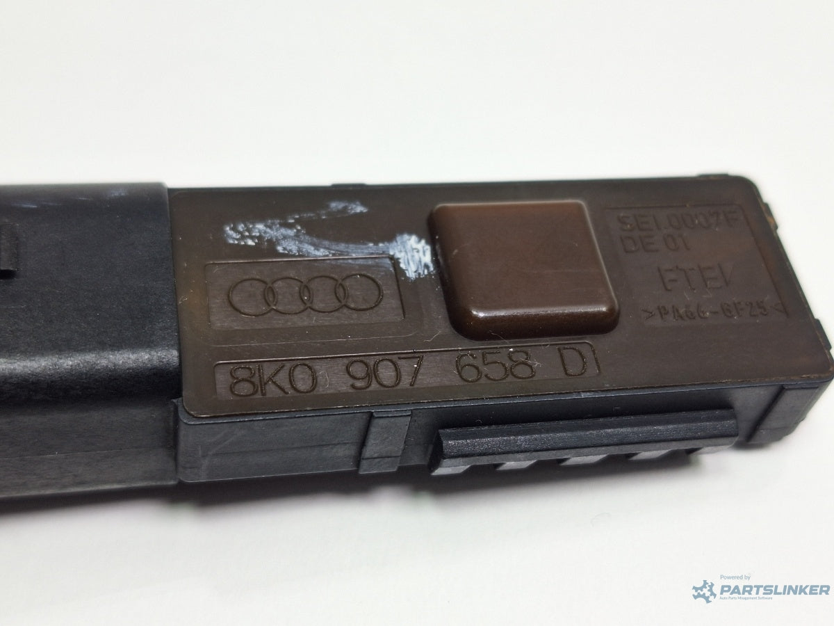 Senzor pedala ambreiaj AUDI A4 IV 8K2, B8 2007 - 2015 TDI CAGB, CJCB, CSUB 8K0907658D