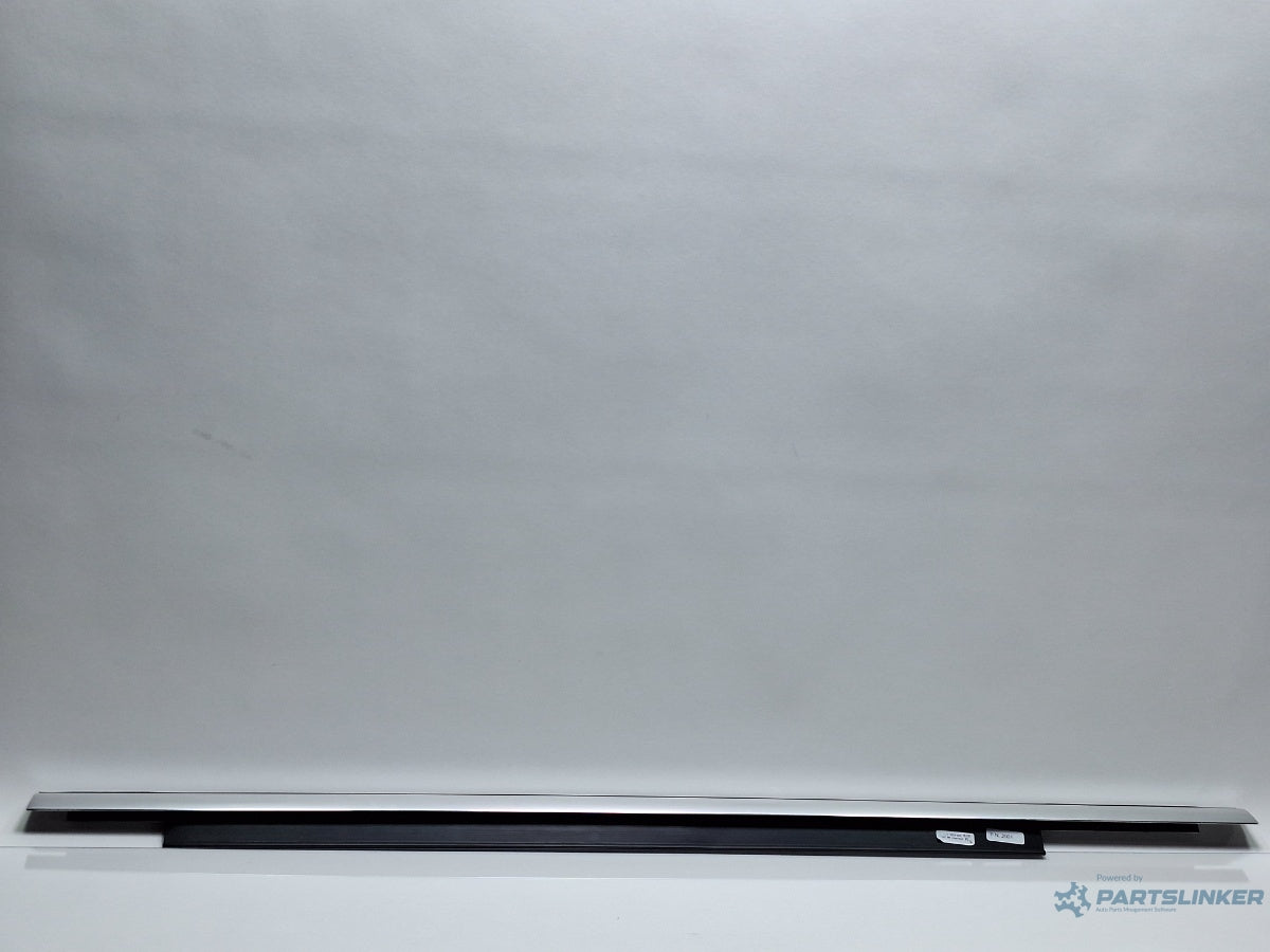 Ornament crom usa stanga spate AUDI A4 IV 8K2, B8 2007 - 2015 TDI CAGB, CJCB, CSUB 8K0853763H